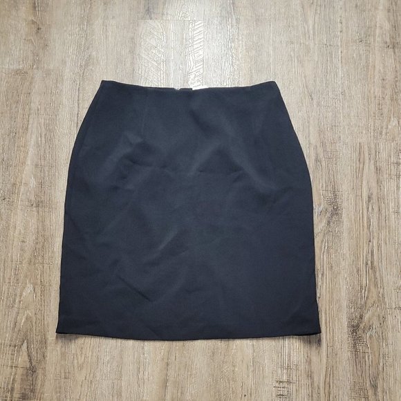 Alia Classy Skirt ~ Sz 10 ~ Black ~ Knee Length ~ Zips in back ~ Lined - Picture 2 of 4